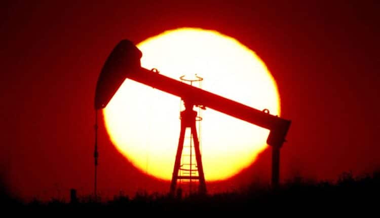 Oil tests pre-Omicron highs on economic growth hopes